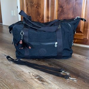 ART M ESSENTIAL travel tote bag with trolley sleeve